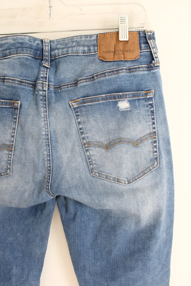 American Eagle Necklaces American Eagle Extreme Flex Distressed Light Wash Slim Jeans 32X32