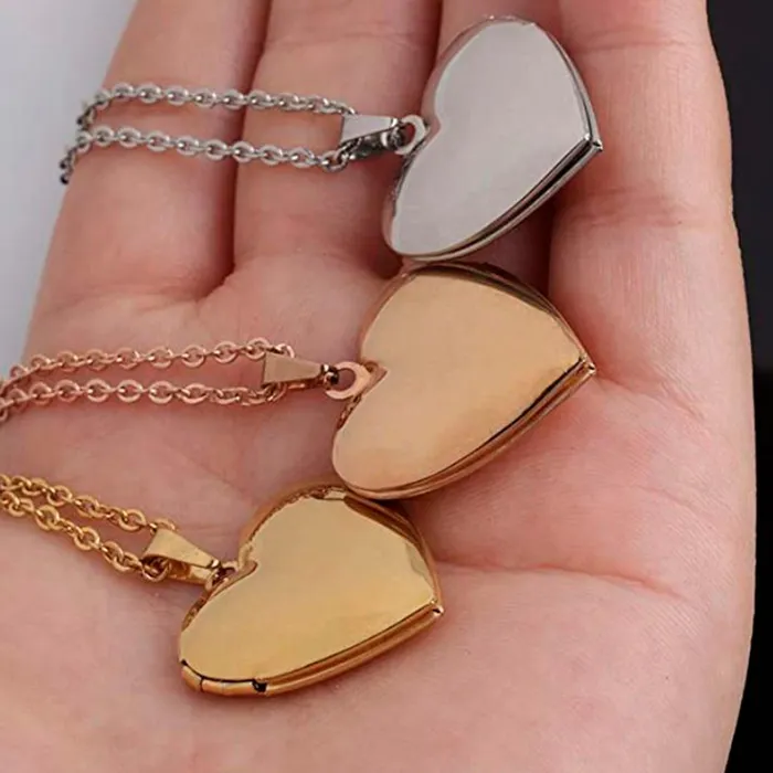 Relicario para Fotos Gold Shield Earrings