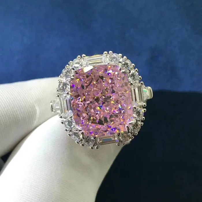 Rings Leyloon Jewelry 8 Carat Cushion Cut Moissanite Ring KM Colorless Double Claw Halo Three Stone