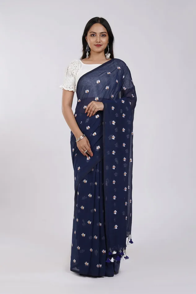 Rings Teejh Teejh Reiya Blue Embroidered Mulmul Cotton Saree Rings Teejh Teejh Reiya Blue Embroidered Mulmul Cotton Saree