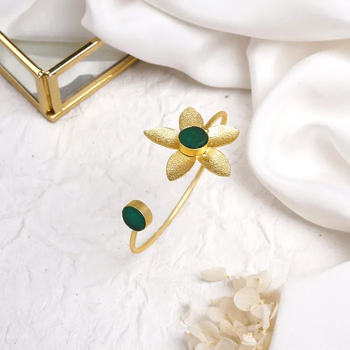 Teejh Bracelets Teejh Juhi Dark Green Flower Bracelet