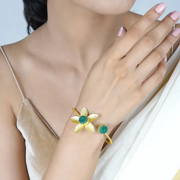 Teejh Bracelets Teejh Juhi Dark Green Flower Bracelet