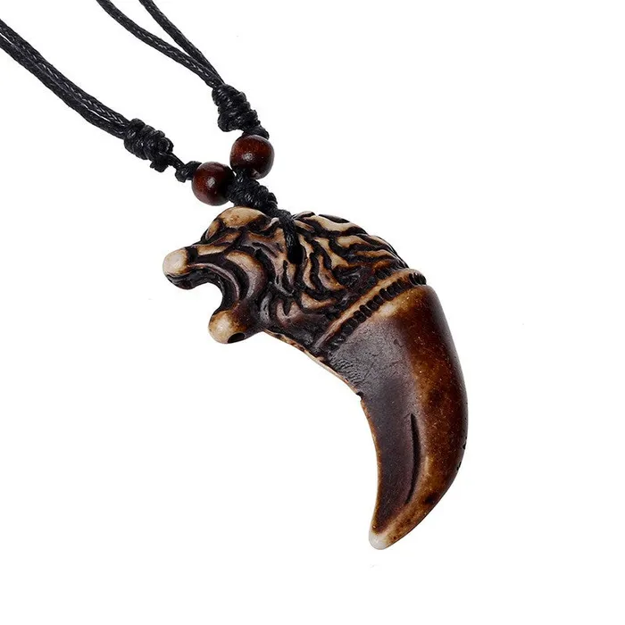 01 Necklaces N852 Beast Tooth Necklace