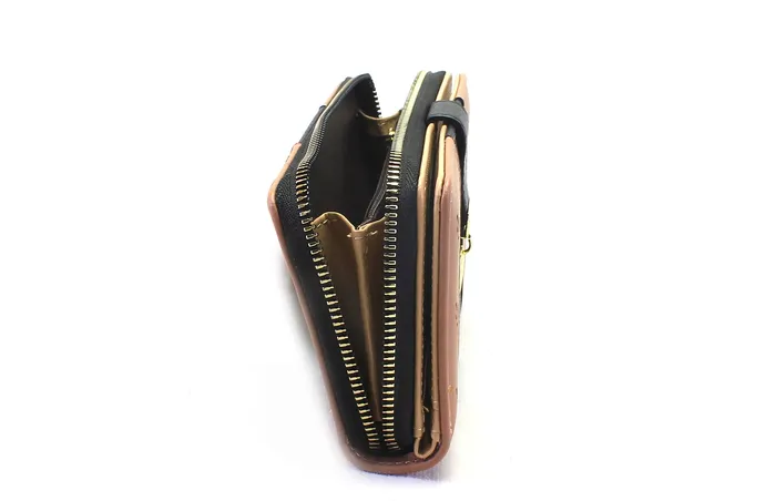 Earrings Women Stylish Wallet 2160W Walkeaze