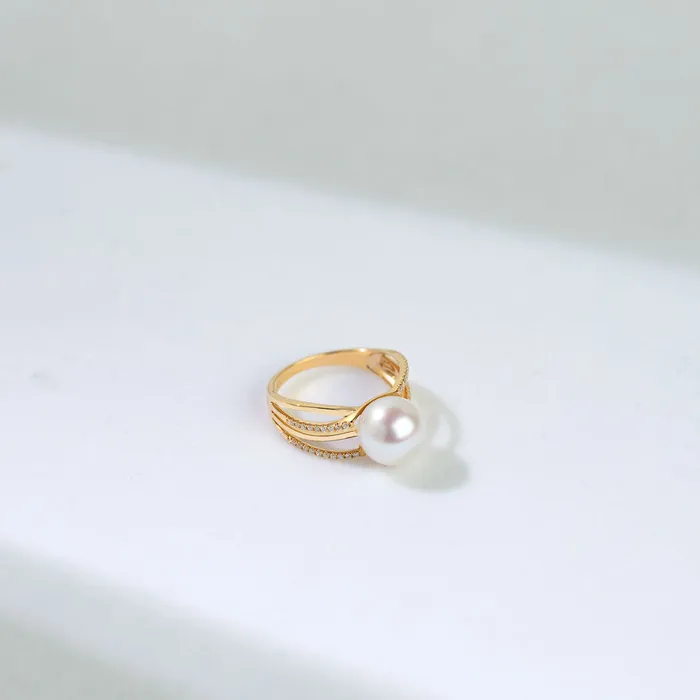 Pearly Lustre 18K Diamond Freshwater Pearl Ring KR00051 Si Dian Jin Rings