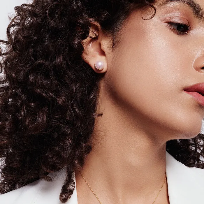 Pearly Lustre Earrings Top Grade 18K Gold Mabe Pearl Earrings KE00230