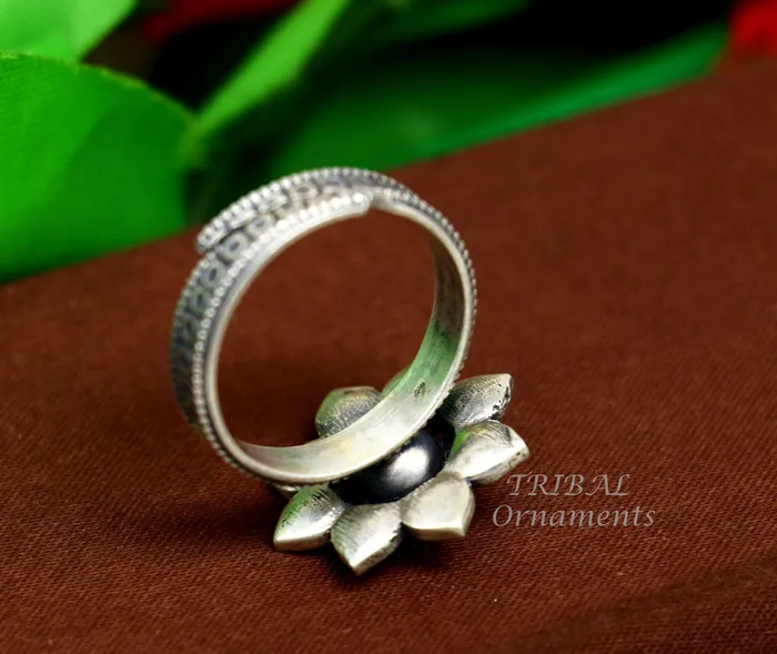 Rings TRIBAL ORNAMENTS floral design 925 sterling solid silver fabulous craftsmanship vintage design tribal adjustable ring band for women Rajasthan India SR334 Rings TRIBAL ORNAMENTS floral design 925 sterling solid silver fabulous craftsmanship vintage design tribal adjustable ring band for women Rajasthan India SR334