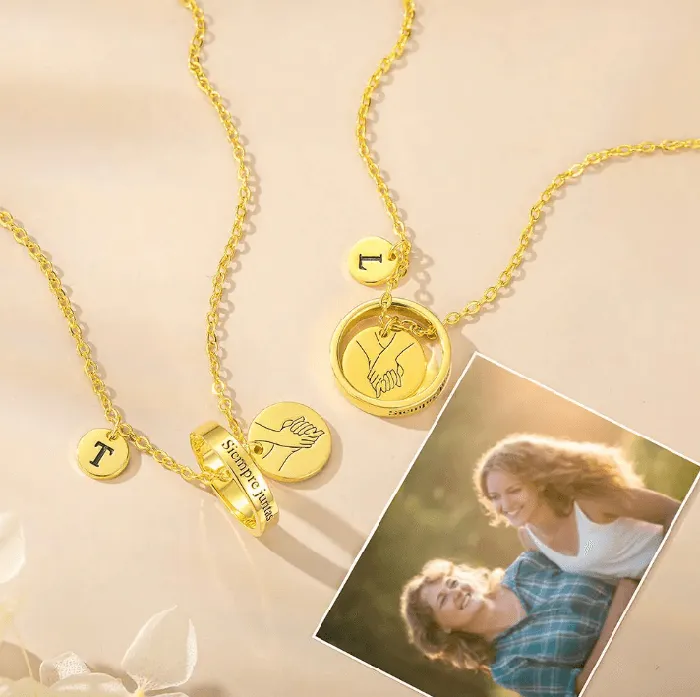 Custom Sisters MotherDaughter Necklace Set HandinHand Pendant with Initial Charms Ideal for Mothers Day Sister Gifts Belbren Necklaces