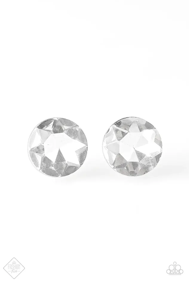 Earrings Paparazzi Jewelry Paparazzi Earring GLOWING GLOWING Gone White