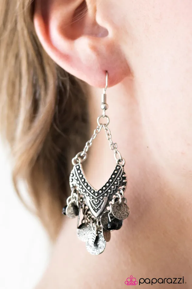 Earrings Paparazzi Jewelry Paparazzi Earring Island Vibes Black