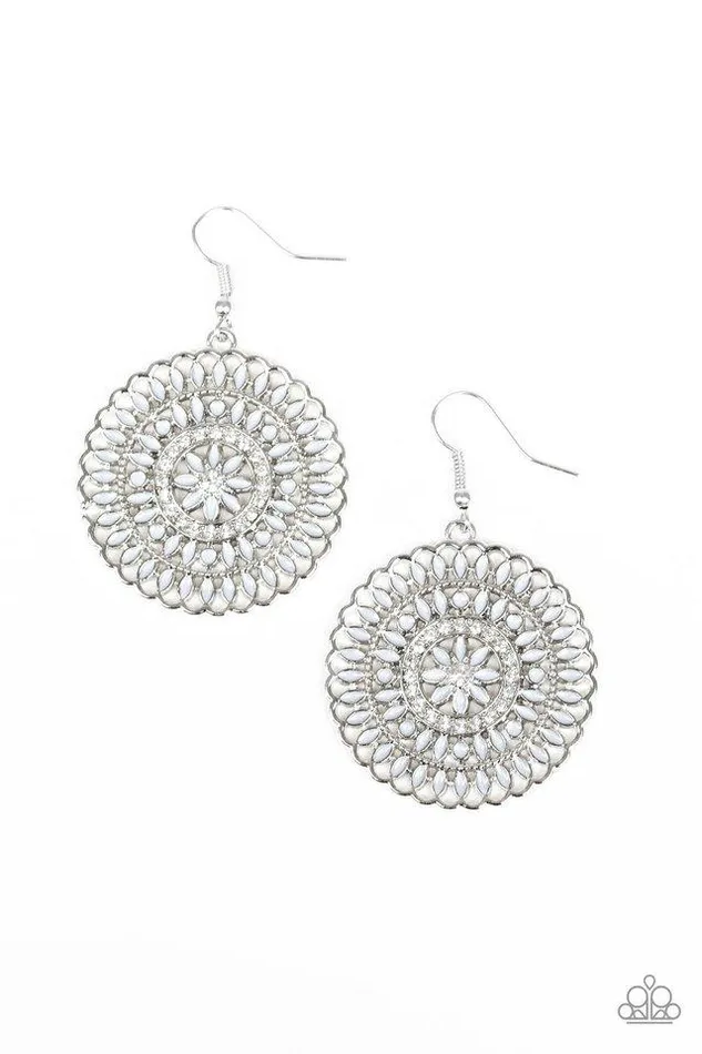Earrings Paparazzi Jewelry Paparazzi Earring PINWHEEL and Deal Silver