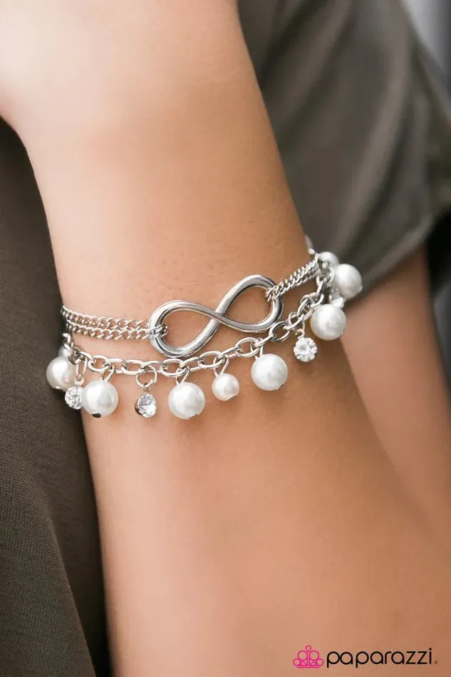 Paparazzi Bracelet World Without End White Paparazzi Jewelry Bracelets