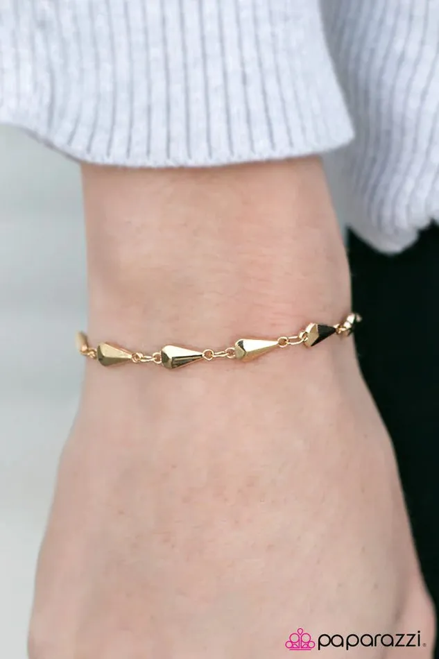 Paparazzi Jewelry Bracelets Paparazzi Bracelet A Little Bit of Heaven Gold