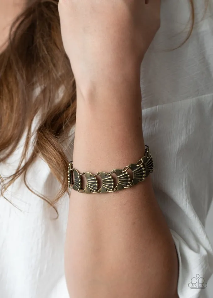 Paparazzi Jewelry Bracelets Paparazzi Bracelet Moonlit Mesa Brass
