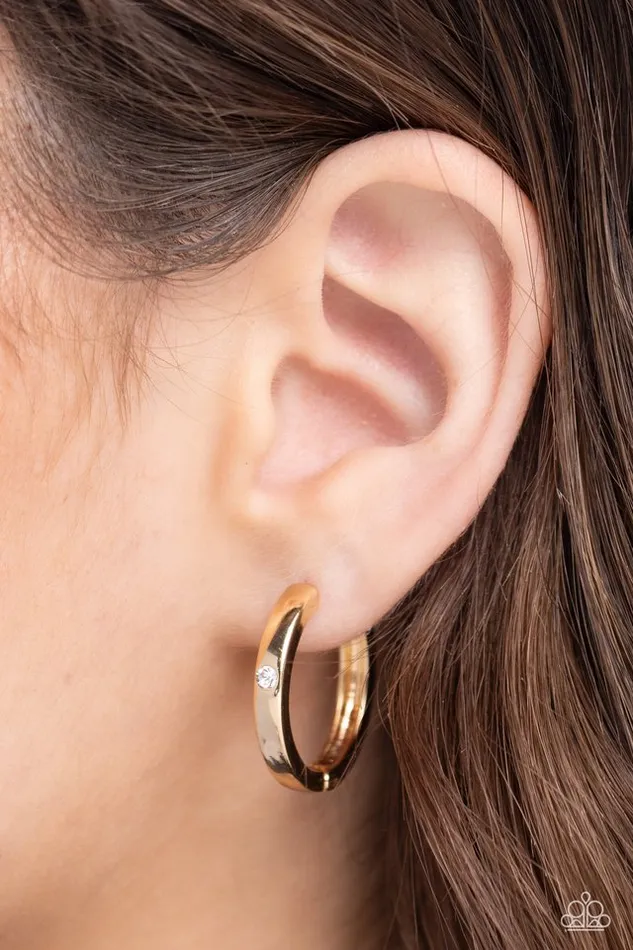 Paparazzi Jewelry Earrings Paparazzi Earring ALister Attention Gold