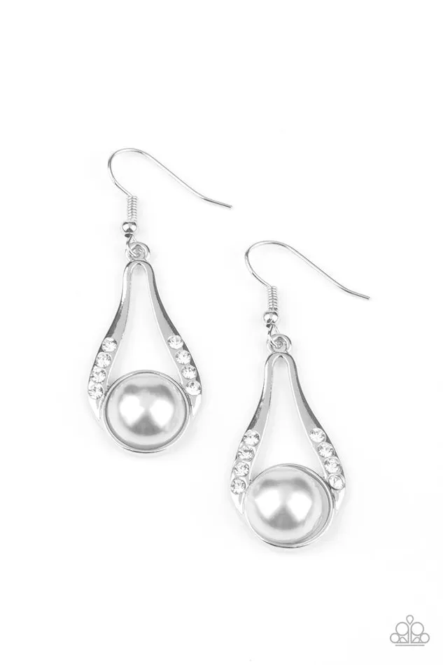 Paparazzi Jewelry Earrings Paparazzi Earring HEADLINER Over Heels Silver Paparazzi Jewelry Earrings Paparazzi Earring HEADLINER Over Heels Silver