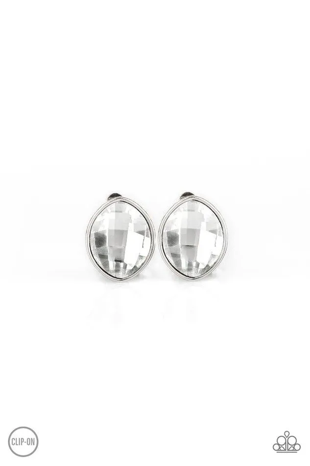 Paparazzi Jewelry Earrings Paparazzi Earring Movie Star Sparkle White