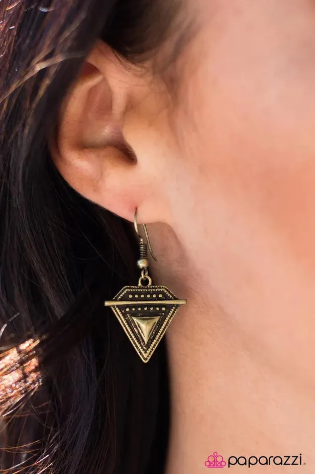Paparazzi Jewelry Earrings Paparazzi Earring Pretty Little Prism Brass