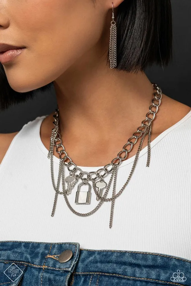 Paparazzi Jewelry Necklaces Paparazzi Necklace Against the LOCK Silver
