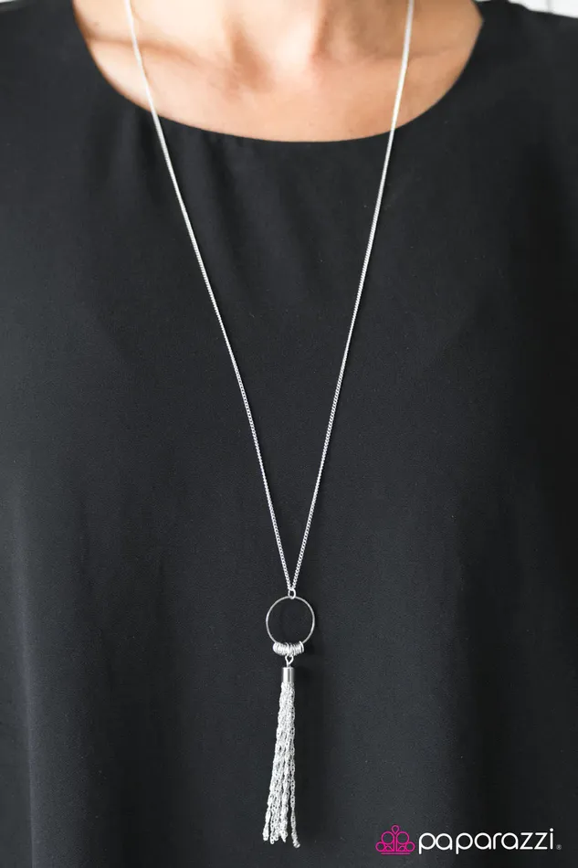 Paparazzi Jewelry Necklaces Paparazzi Necklace As I Wander Silver