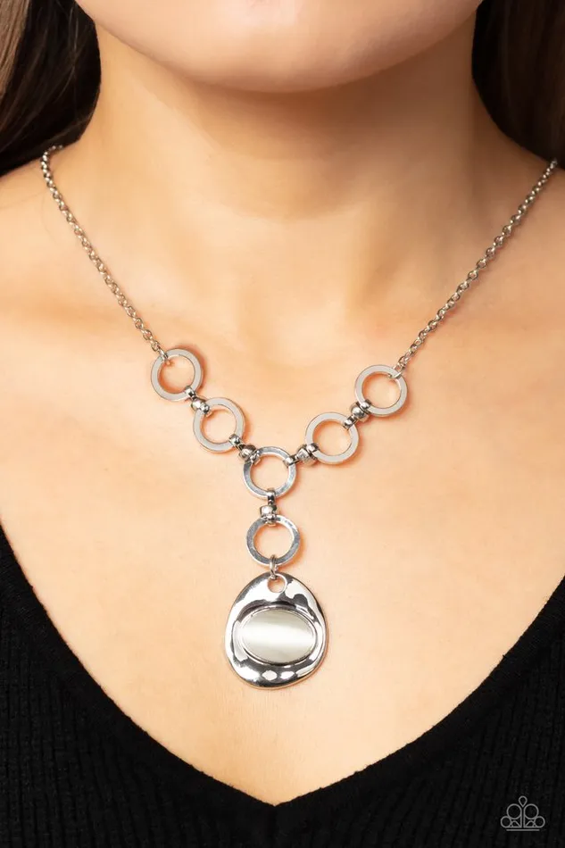 Paparazzi Jewelry Necklaces Paparazzi Necklace Get OVAL It White