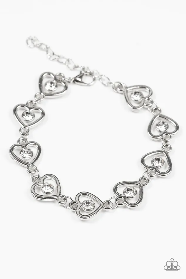 Paparazzi Jewelry Paparazzi Bracelet Jealous Heart White Bracelets