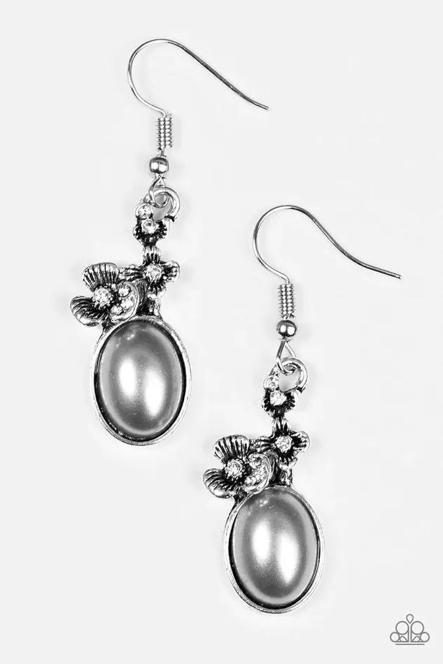 Paparazzi Jewelry Paparazzi Earring Floral Finery Silver Earrings