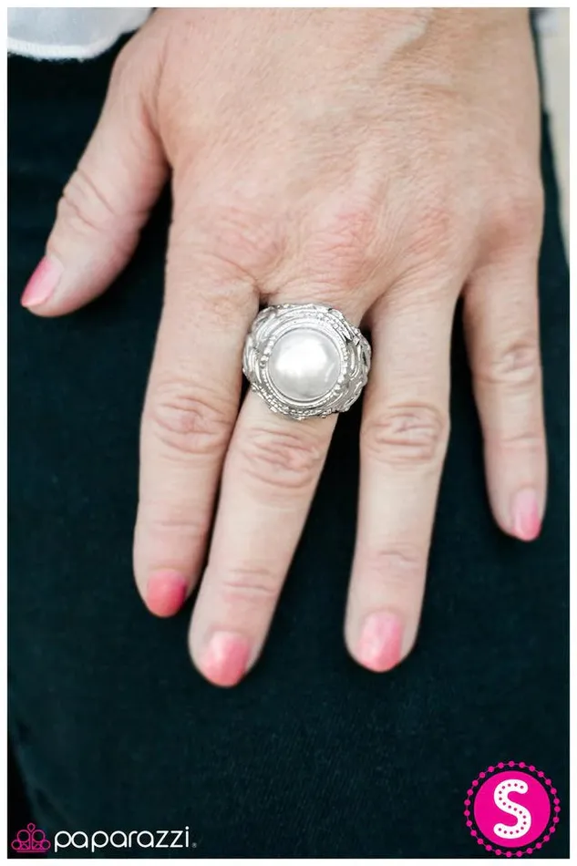 Paparazzi Jewelry Rings Paparazzi Ring Pearl Of My Heart White