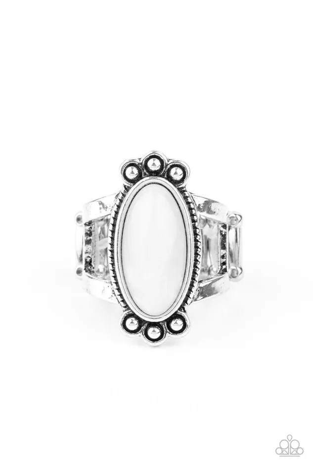 Paparazzi Jewelry Rings Paparazzi Ring Psychedelic Deserts White Paparazzi Jewelry Rings Paparazzi Ring Psychedelic Deserts White