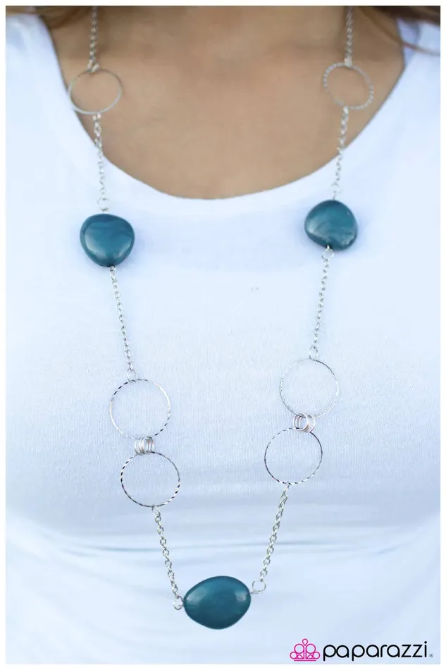 Paparazzi Necklace Innocent and Illustrious Blue Paparazzi Jewelry Necklaces