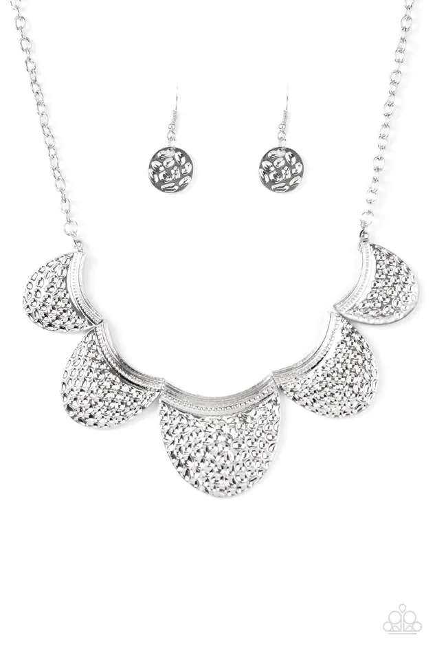 Paparazzi Necklace Prehistoric Princess Silver Paparazzi Jewelry Necklaces