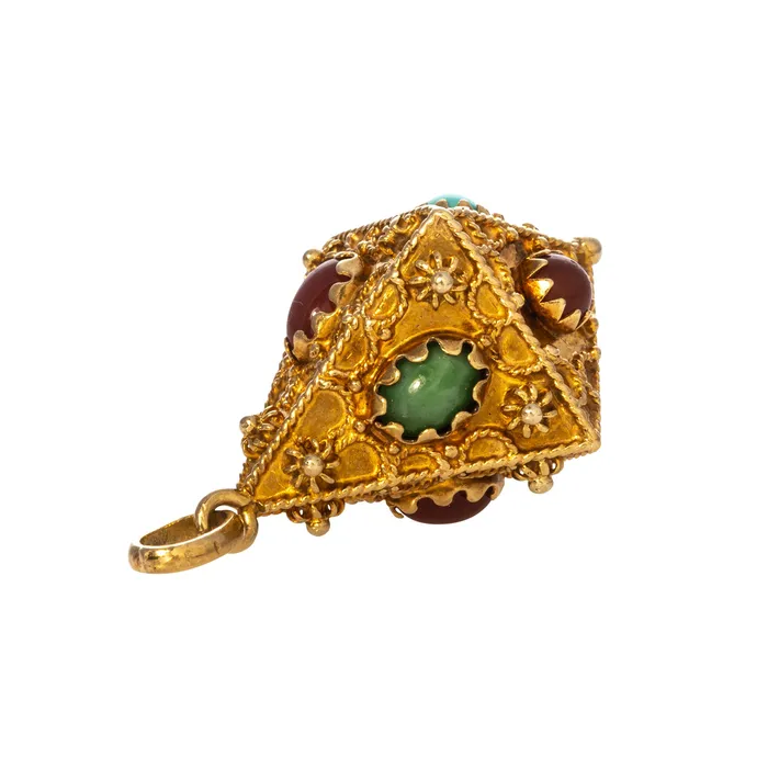 PreStyled Sets Croghans Vintage Etruscan Revival MultiStone 18K Gold Charm PreStyled Sets Croghans Vintage Etruscan Revival MultiStone 18K Gold Charm