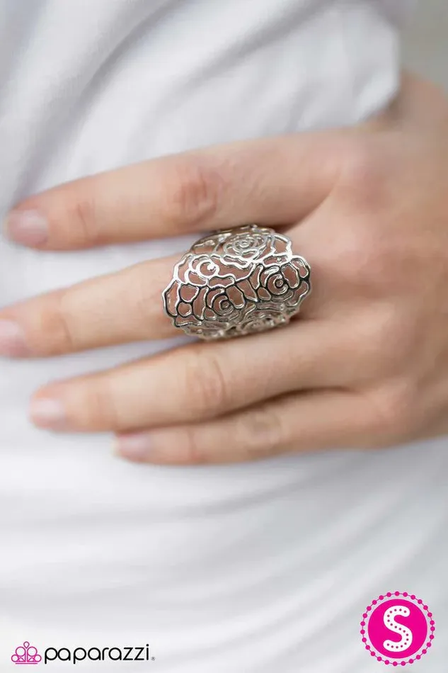 Rings Paparazzi Jewelry Paparazzi Ring Roses Are Red Silver
