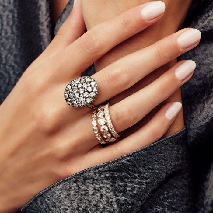 Rings Single Stone 18K Rose Gold Small Carmela Band Single Stone