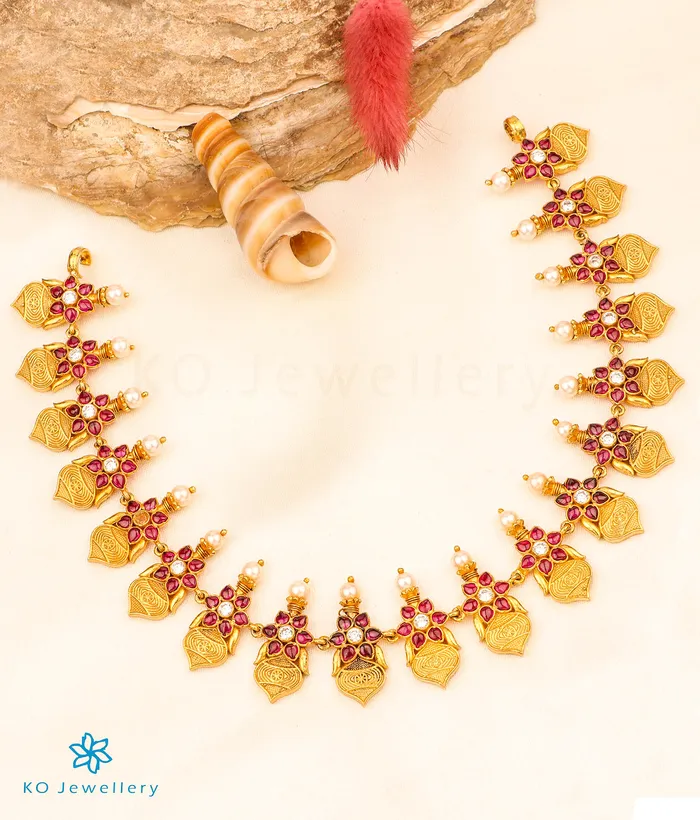 The Vidisha Silver Kempu Necklace Silversmith Necklaces