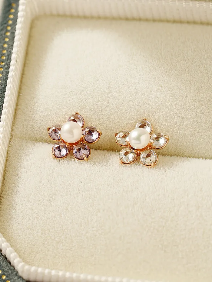 14K Gold Fresh Water Pearl Wind Flower Cartilage Earring 18G16G MinimalBijoux Earrings