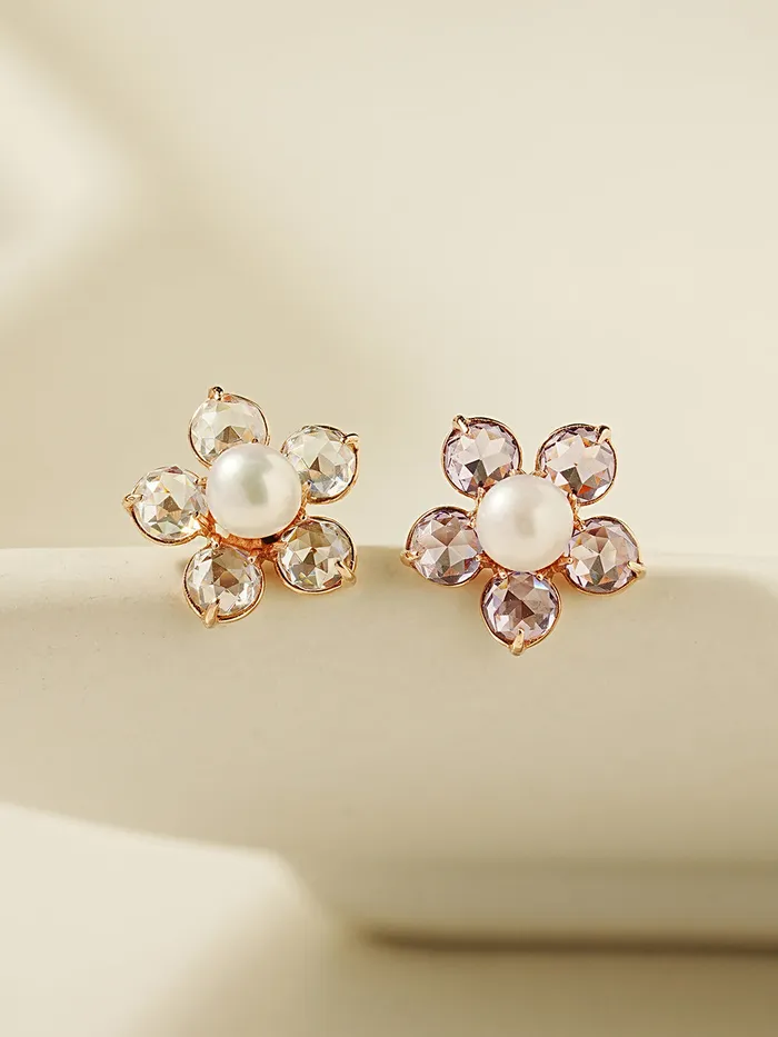 14K Gold Fresh Water Pearl Wind Flower Cartilage Earring 18G16G MinimalBijoux Earrings