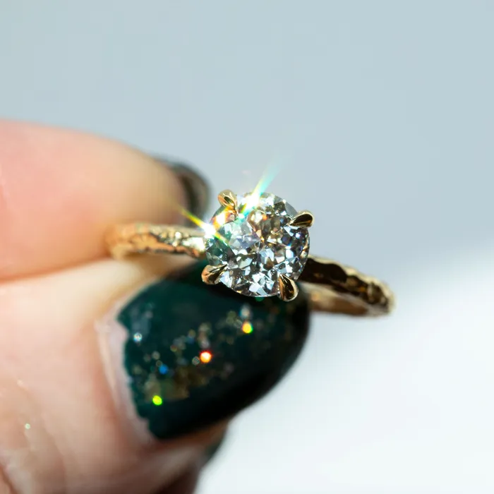 Anueva Jewelry PreStyled Sets 132ct GIA Crown Jubilee Diamond Evergreen Solitiare in 18k Yellow Gold