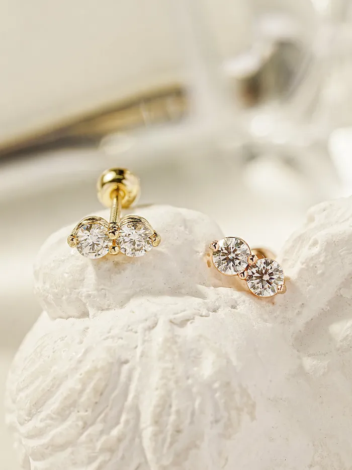 Earrings MinimalBijoux 14K Gold Moissanite Two Way Cartilage Earring 20G18G16G