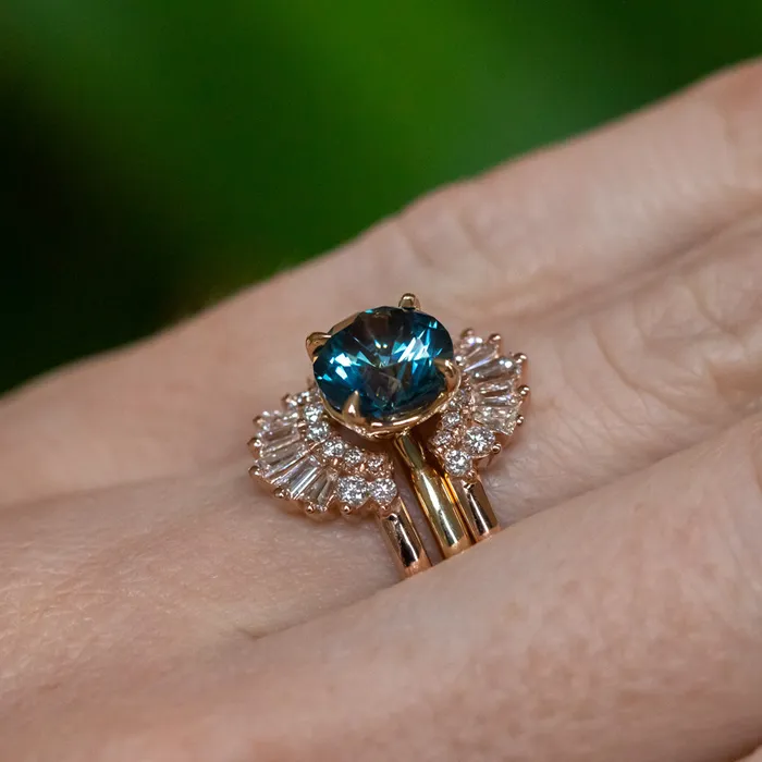 Ellipse Rays Double Diamond Ring Jacket in Recycled 14k Gold Anueva Jewelry Rings