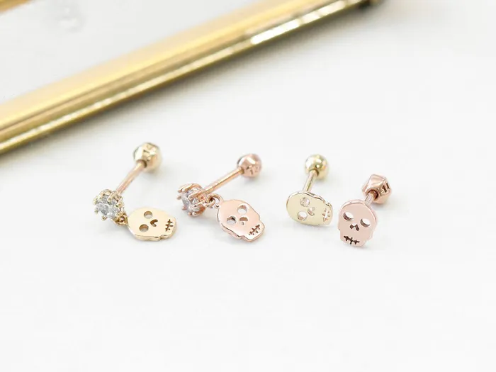 MinimalBijoux 14K Gold CZ Skull Dangle Cartilage Earring 18G16G Earrings