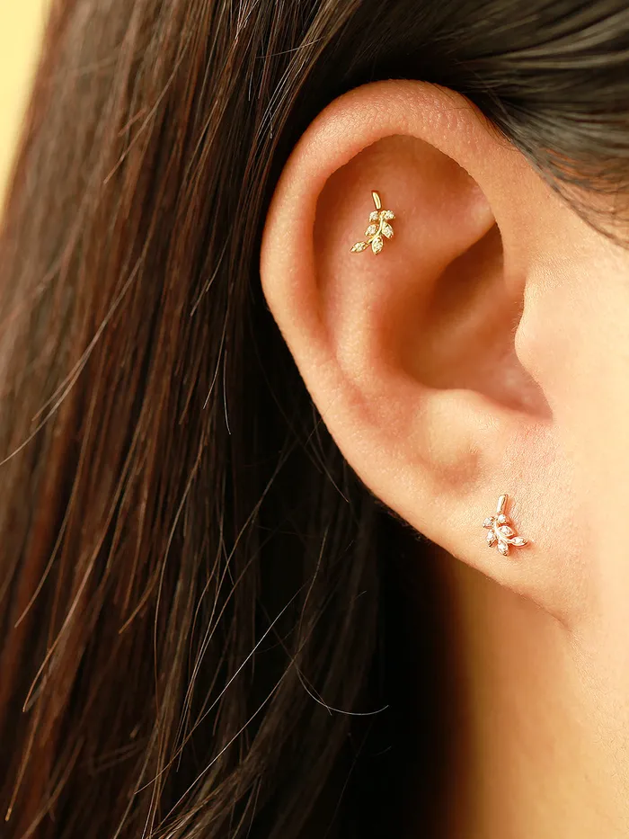 MinimalBijoux 14K Gold Point Leaf Cartilage Earring 20G18G16G Earrings
