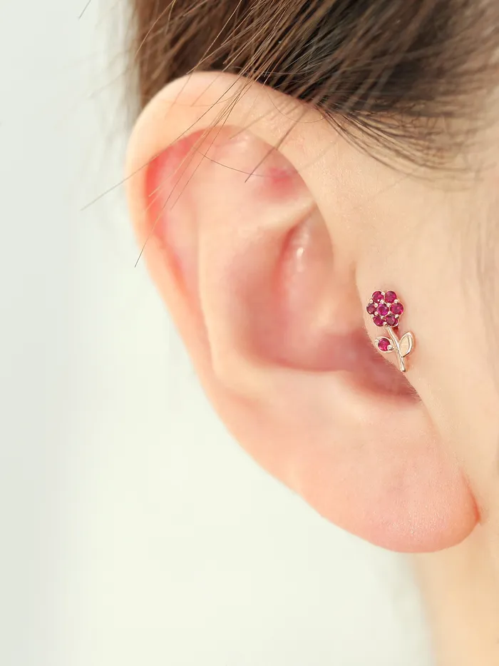 MinimalBijoux 14K Gold Ruby Flower Cartilage Earring 18G16G Earrings