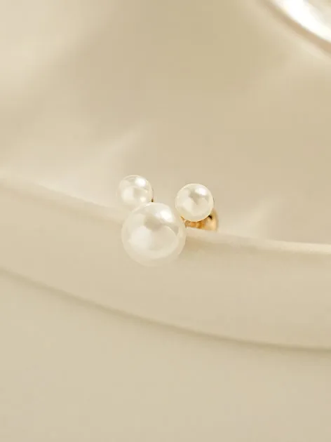 MinimalBijoux Earrings 14K Gold Pearl Mouse Cartilage Earring 20G