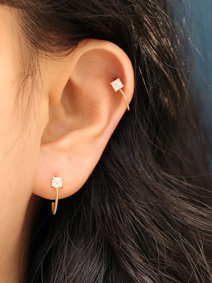 MinimalBijoux Earrings 14K Gold Square Cubic Curve Cartilage Earring 20G