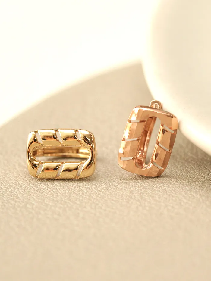 MinimalBijoux Earrings 14K Gold Twist Square Hoop Earring