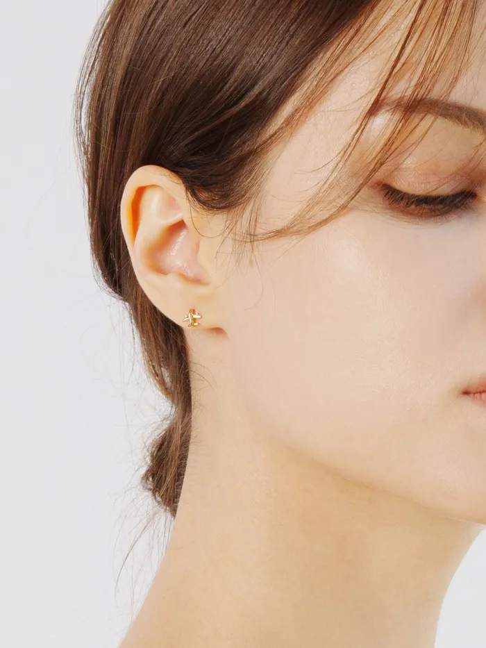 MinimalBijoux PreStyled Sets 14K Gold Mini Airplane Internally Threaded Labret Piercing 18G16G