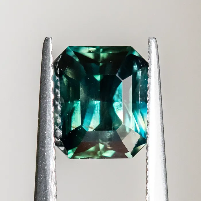 Nashan Rings 239CT RADIANT CUT MADAGASCAR SAPPHIRE DEEP TEAL 780X675X478MM Nashan Rings 239CT RADIANT CUT MADAGASCAR SAPPHIRE DEEP TEAL 780X675X478MM