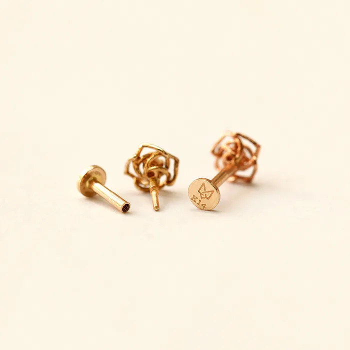 PreStyled Sets MinimalBijoux 14K Gold Mini Cubic Rose Internally Threaded Labret Piercing 18G16G