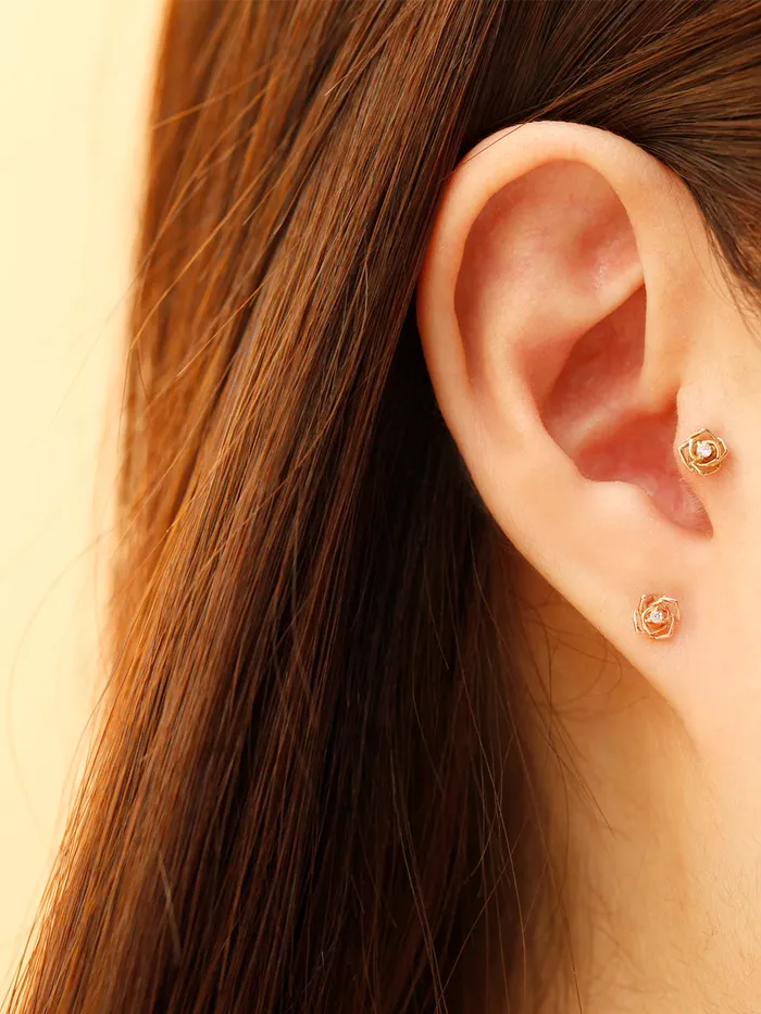 PreStyled Sets MinimalBijoux 14K Gold Mini Cubic Rose Internally Threaded Labret Piercing 18G16G
